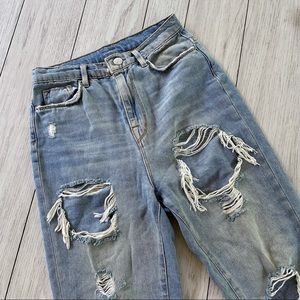 BDG High Rise Mom Jeans in Light Wash